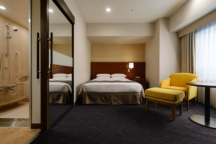 UNIVERSAL ROOM
